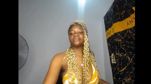 Snapshot of bellababy7 chatting on 06-01-26, 05:47 bella online show from 06-01-26, 05:47