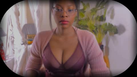 Snapshot of bellablakes18 chatting on 09-14-25, 02:33 Bellah Blakes-Sarah Scrumptious Lee online show from 09-14-25, 02:33