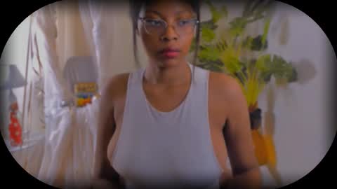 Snapshot of bellablakes18 chatting on 09-18-25, 03:36 Bellah Blakes-Sarah Scrumptious Lee online show from 09-18-25, 03:36