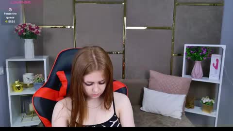Snapshot of bellacandys chatting on 06-05-26, 01:01 bellacandys online show from 06-05-26, 01:01