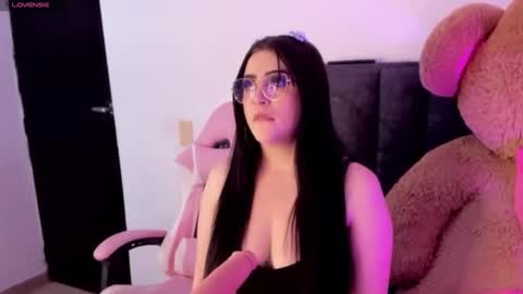 bella cruz online show from 04-12-26, 06:57