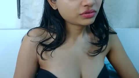 bellacrystall online show from 03-03-26, 03:34