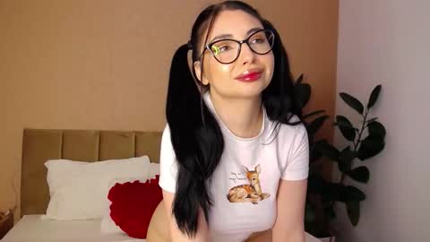 Snapshot of bellahere chatting on 02-27-26, 08:14 Diana online show from 02-27-26, 08:14