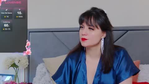 Snapshot of bellahillss chatting on 03-08-25, 11:16 BellaHillss online show from 03-08-25, 11:16