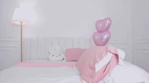 Snapshot of bellalima chatting on 02-22-26, 02:13 Bella online show from 02-22-26, 02:13