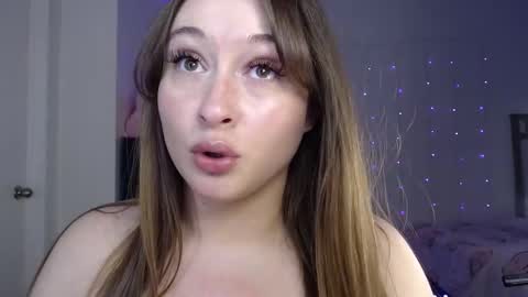 Bella Monroe online show from 02-11-25, 08:05