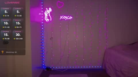 Snapshot of bellamonroee chatting on 05-01-26, 04:17 Bella Monroe online show from 05-01-26, 04:17