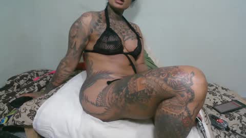 Snapshot of bellamorena06 chatting on 12-28-24, 03:26 BELLAMORENA06 online show from 12-28-24, 03:26