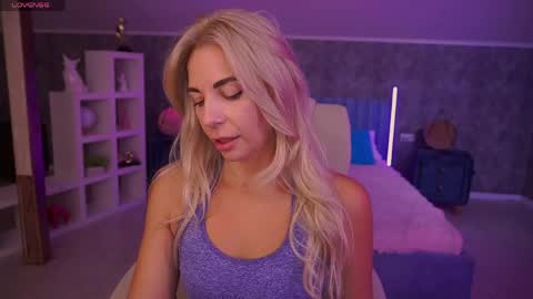 Bella online show from 05-20-26, 06:30