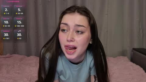 Daniela online show from 03-25-26, 12:00