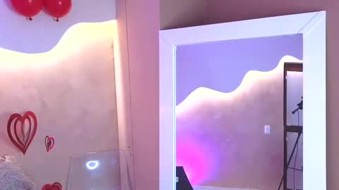 bellarooux online show from 02-26-26, 11:53