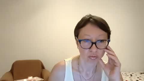 Emma online show from 06-28-26, 07:53