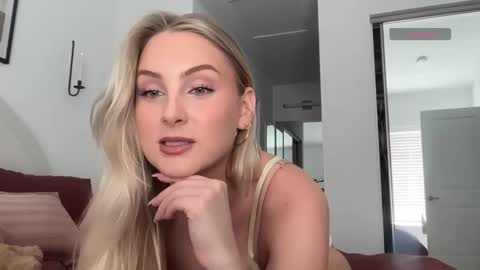 Isabella Ryder online show from 03-17-26, 08:45