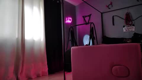 Bellaskeykeeper online show from 02-20-26, 05:57