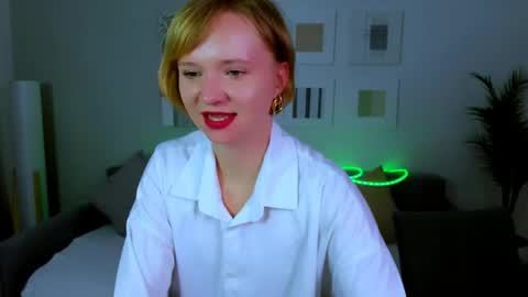 bellasmittssy online show from 04-18-26, 10:30