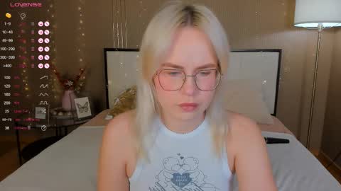 Bella online show from 11-15-25, 12:52