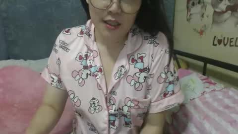 Snapshot of bellbabe chatting on 01-16-25, 09:08 Bella online show from 01-16-25, 09:08