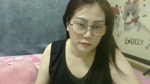 Snapshot of bellbabe chatting on 03-11-25, 01:59 Bella online show from 03-11-25, 01:59