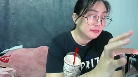 Snapshot of bellbabe chatting on 10-05-25, 08:34 Bella online show from 10-05-25, 08:34