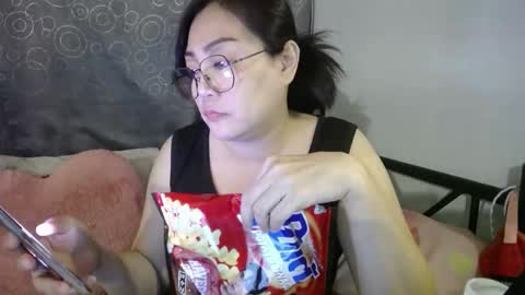 Snapshot of bellbabe chatting on 01-17-26, 06:33 Bella online show from 01-17-26, 06:33