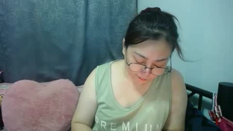 Bella online show from 04-16-26, 09:10