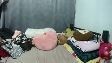 Snapshot of bellbabe chatting on 04-22-26, 07:26 Bella online show from 04-22-26, 07:26