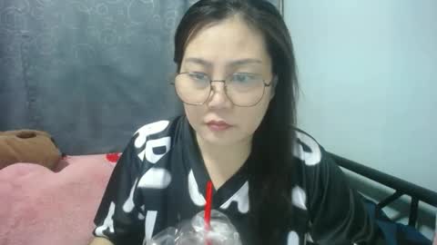 Snapshot of bellbabe chatting on 04-30-26, 11:38 Bella online show from 04-30-26, 11:38