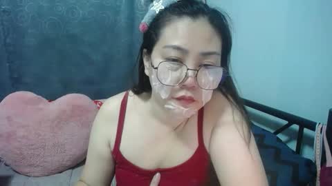 Snapshot of bellbabe chatting on 05-03-26, 05:35 Bella online show from 05-03-26, 05:35