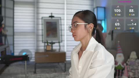 Belle Adrienne  IG  online show from 01-08-25, 01:00