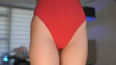 Belle Adrienne  IG  online show from 10-04-25, 11:14