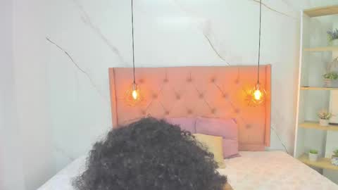 belle online show from 02-08-26, 12:30