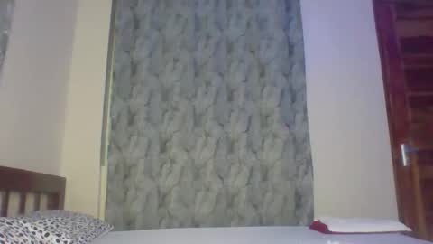 Snapshot of belle_bubbles chatting on 05-24-26, 04:34 bubbles online show from 05-24-26, 04:34