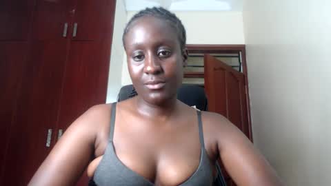 Snapshot of belle_estelles chatting on 11-15-25, 12:19 belle_estelles online show from 11-15-25, 12:19