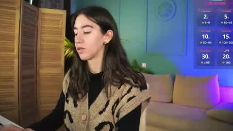 Bella online show from 10-20-25, 01:11