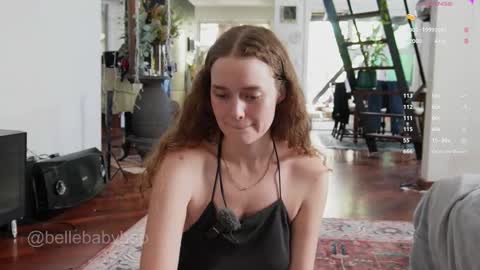 Snapshot of bellebabyboo chatting on 02-08-26, 02:04 BELLE online show from 02-08-26, 02:04