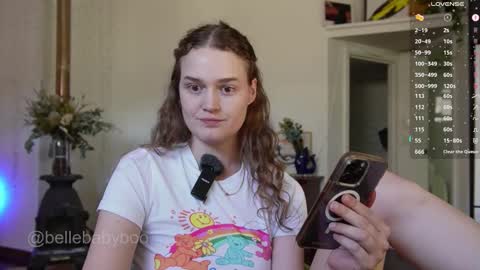 Snapshot of bellebabyboo chatting on 02-20-26, 06:26 BELLE online show from 02-20-26, 06:26