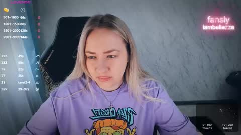 Your Annabelle Wolf  online show from 03-18-26, 02:20