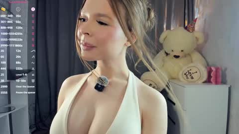 Snapshot of bellidream chatting on 04-19-26, 06:07 Bella online show from 04-19-26, 06:07