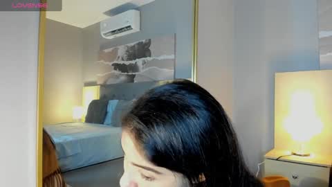 Snapshot of bellinda_21 chatting on 01-15-25, 07:01 Belinda online show from 01-15-25, 07:01