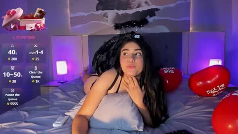 Snapshot of bellinda_21 chatting on 02-23-25, 09:59 Belinda online show from 02-23-25, 09:59