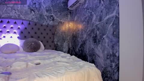 Snapshot of bellinda_21 chatting on 09-11-25, 07:14 Belinda online show from 09-11-25, 07:14
