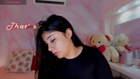 Snapshot of bellinda_21 chatting on 09-12-25, 05:24 Belinda online show from 09-12-25, 05:24