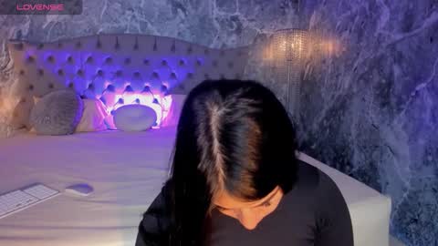 Snapshot of bellinda_21 chatting on 09-28-25, 06:57 Belinda online show from 09-28-25, 06:57