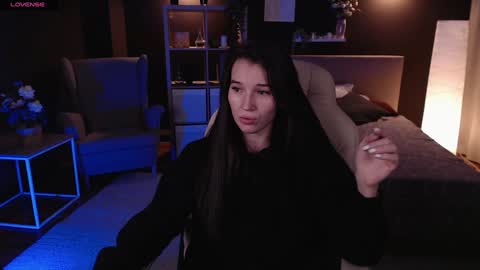 Bella online show from 01-20-25, 01:07