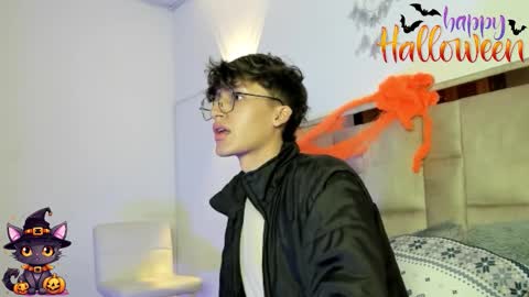 Neon online show from 10-27-25, 11:36