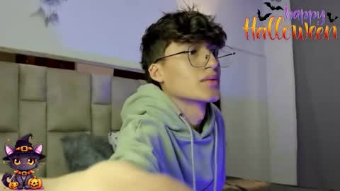 Neon online show from 10-29-25, 11:34