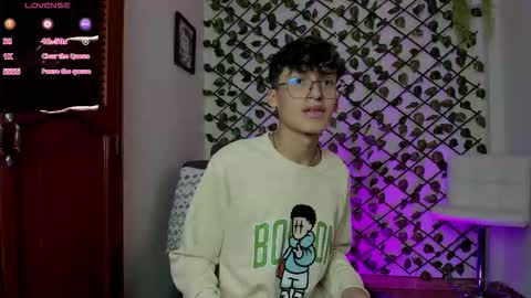 Neon online show from 12-22-25, 07:11