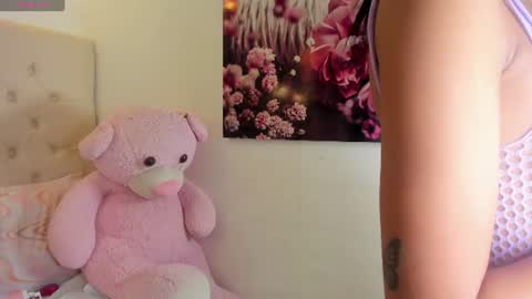 Snapshot of bellota_hil chatting on 06-14-26, 02:24 Bellota Hil online show from 06-14-26, 02:24