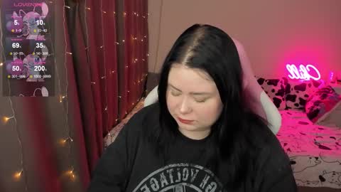 LinaBoo online show from 02-04-26, 04:40