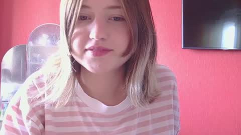 Snapshot of belovedmary chatting on 06-25-26, 11:26 belovedmary online show from 06-25-26, 11:26